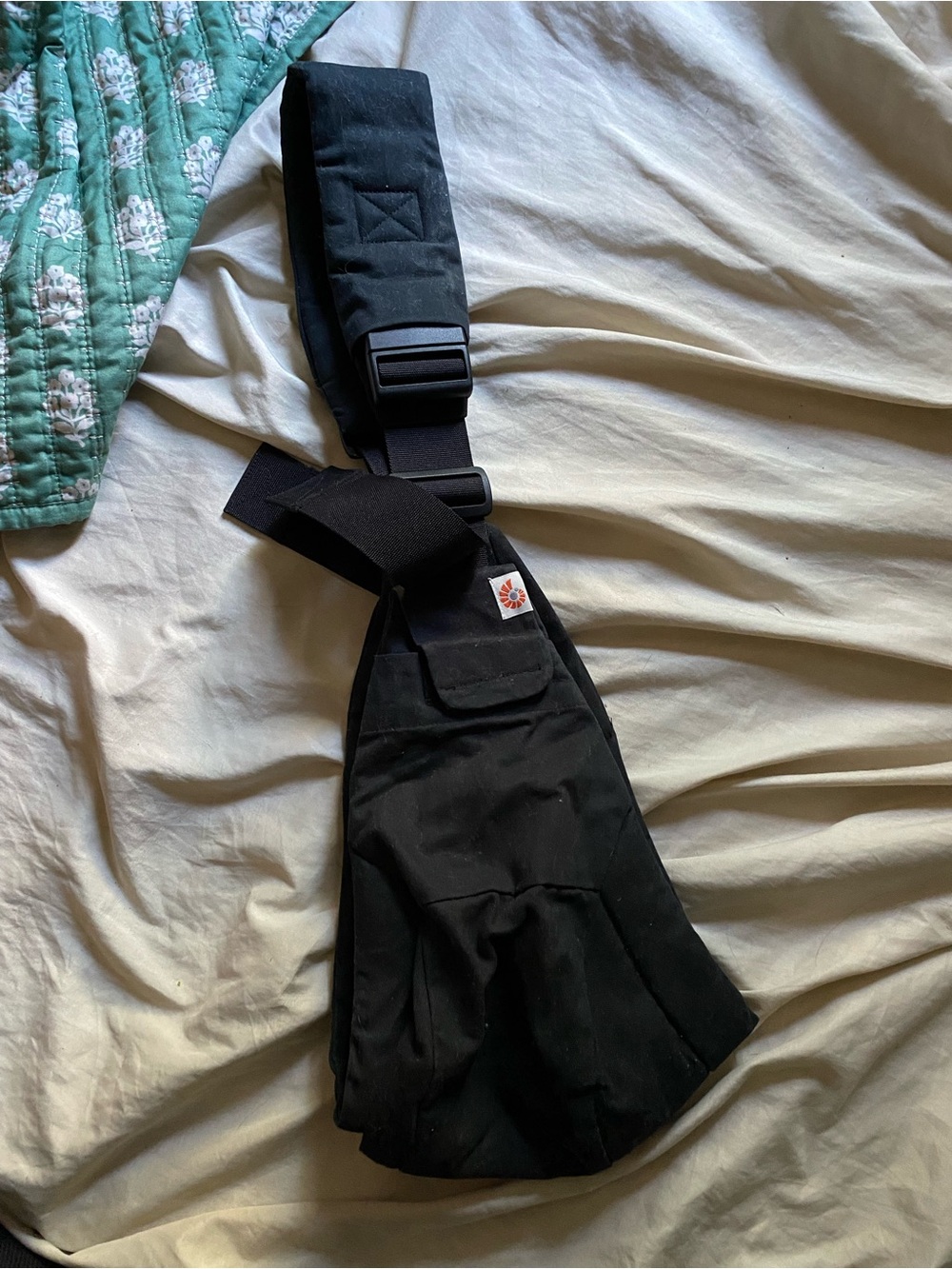 Ergobaby Black baby hip sling